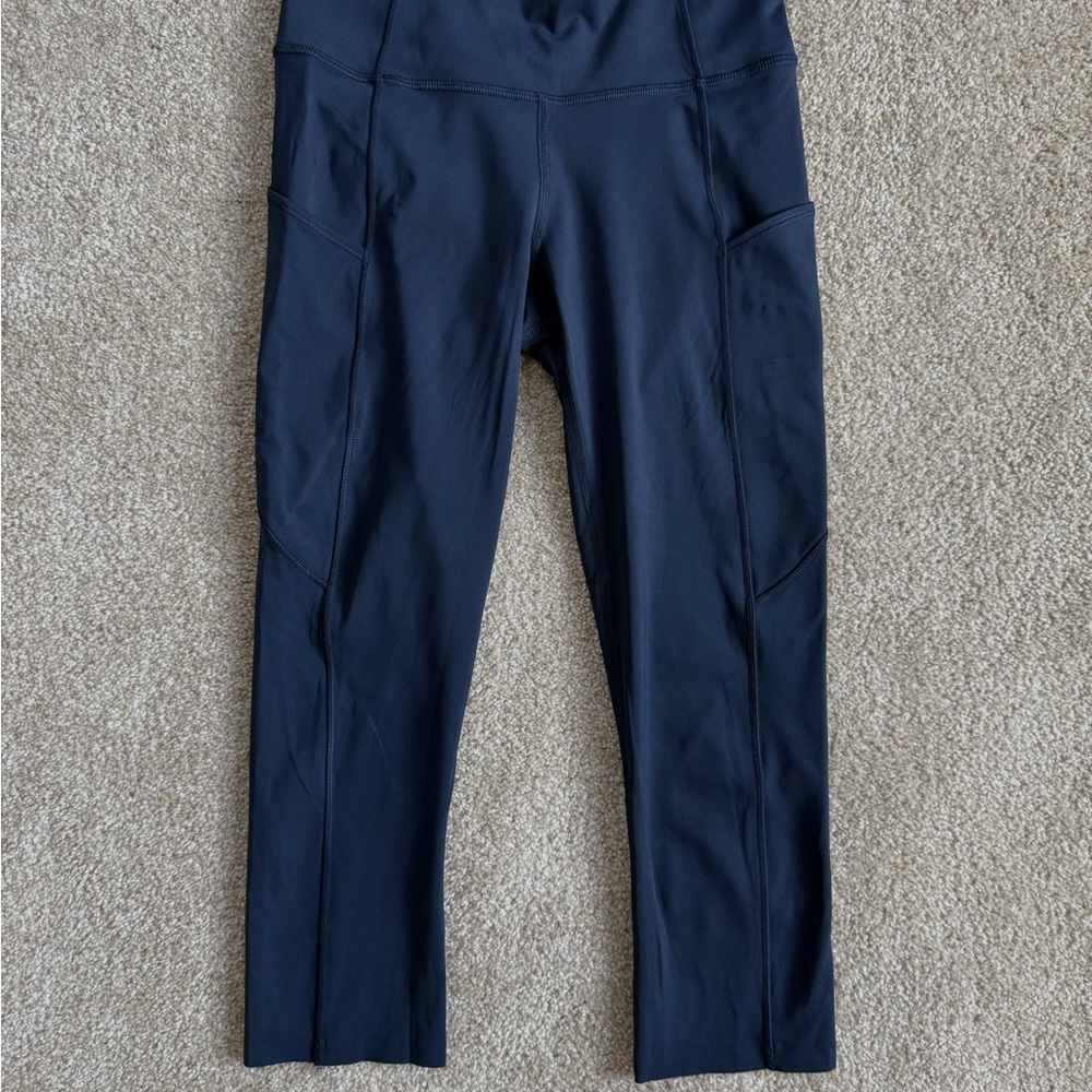 Lululemon Navy Blue High-Waisted crop Leggings
